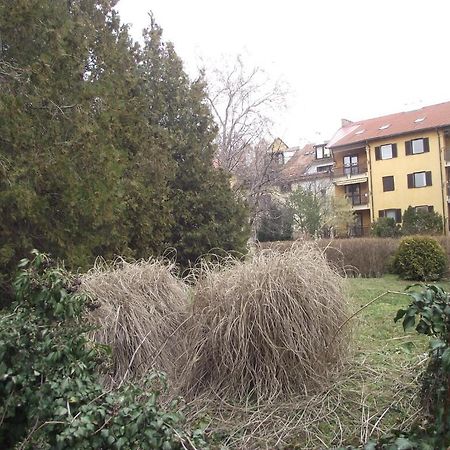 Centrum Apartman Печ Екстер'єр фото
