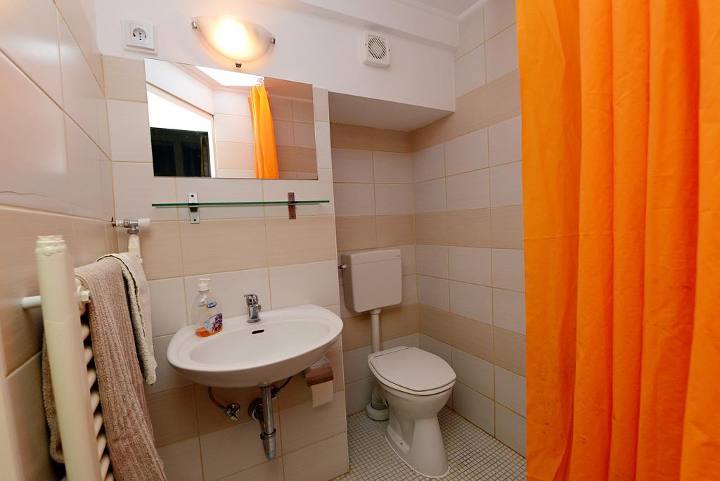Centrum Apartman Печ Екстер'єр фото