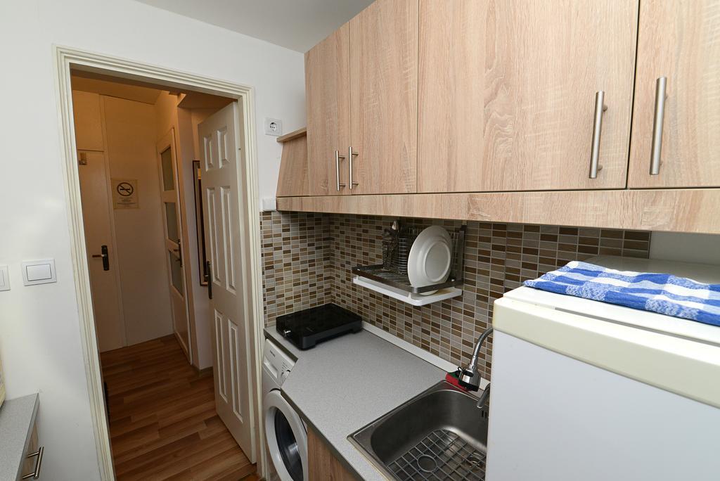 Centrum Apartman Печ Екстер'єр фото